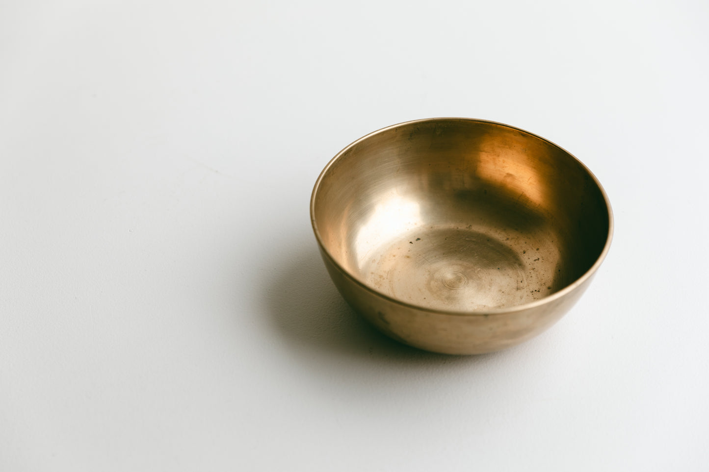 Antique Yi Dynasty brass bowl (10U)