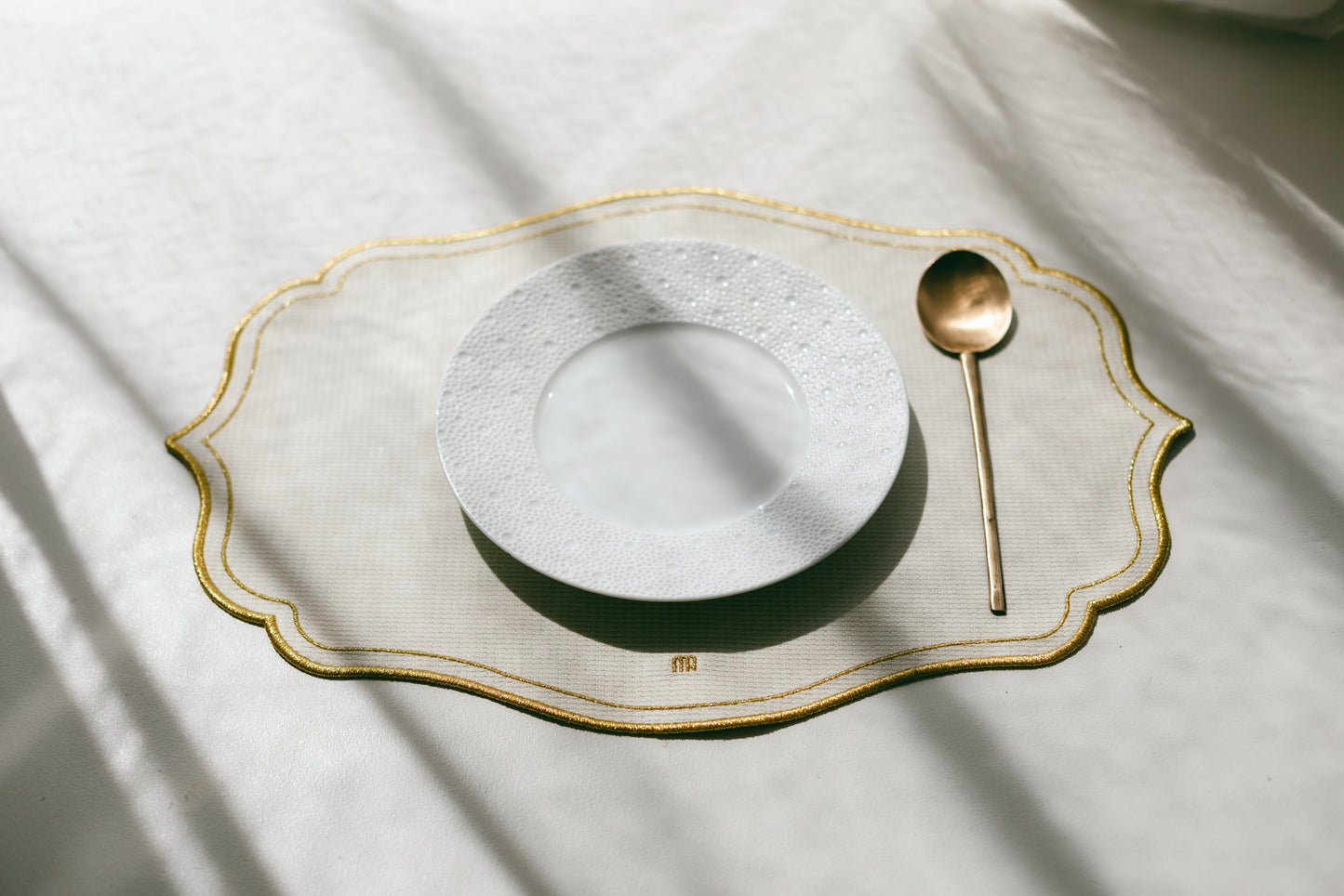 【MAISON DE ART】テーブルマット・ゴールドコレクション(ホワイト)