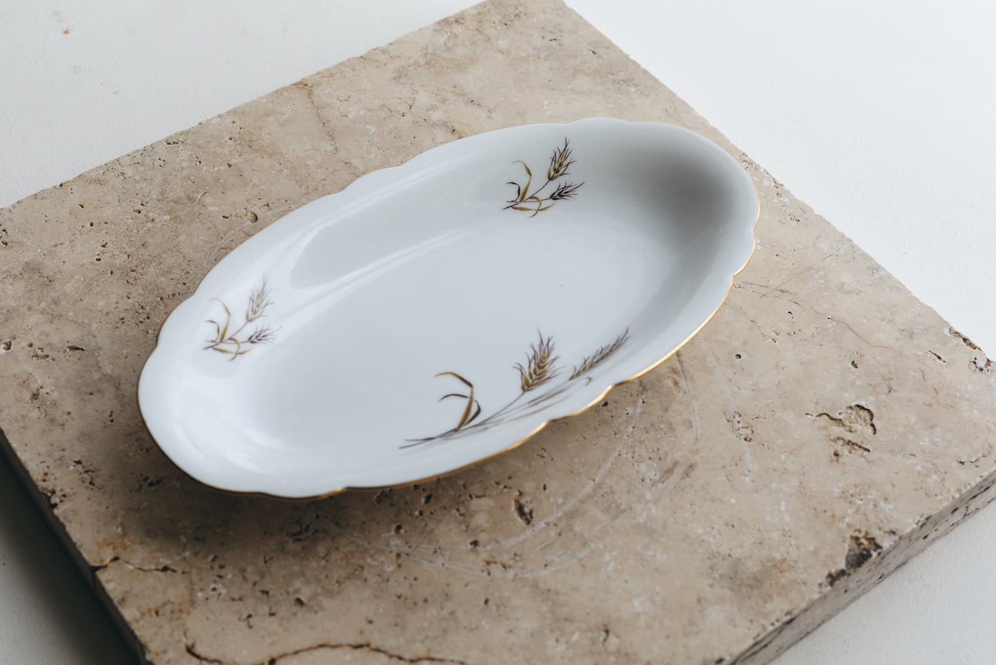 【アンティーク品】ヨーロッパ 花柄楕円皿(小)