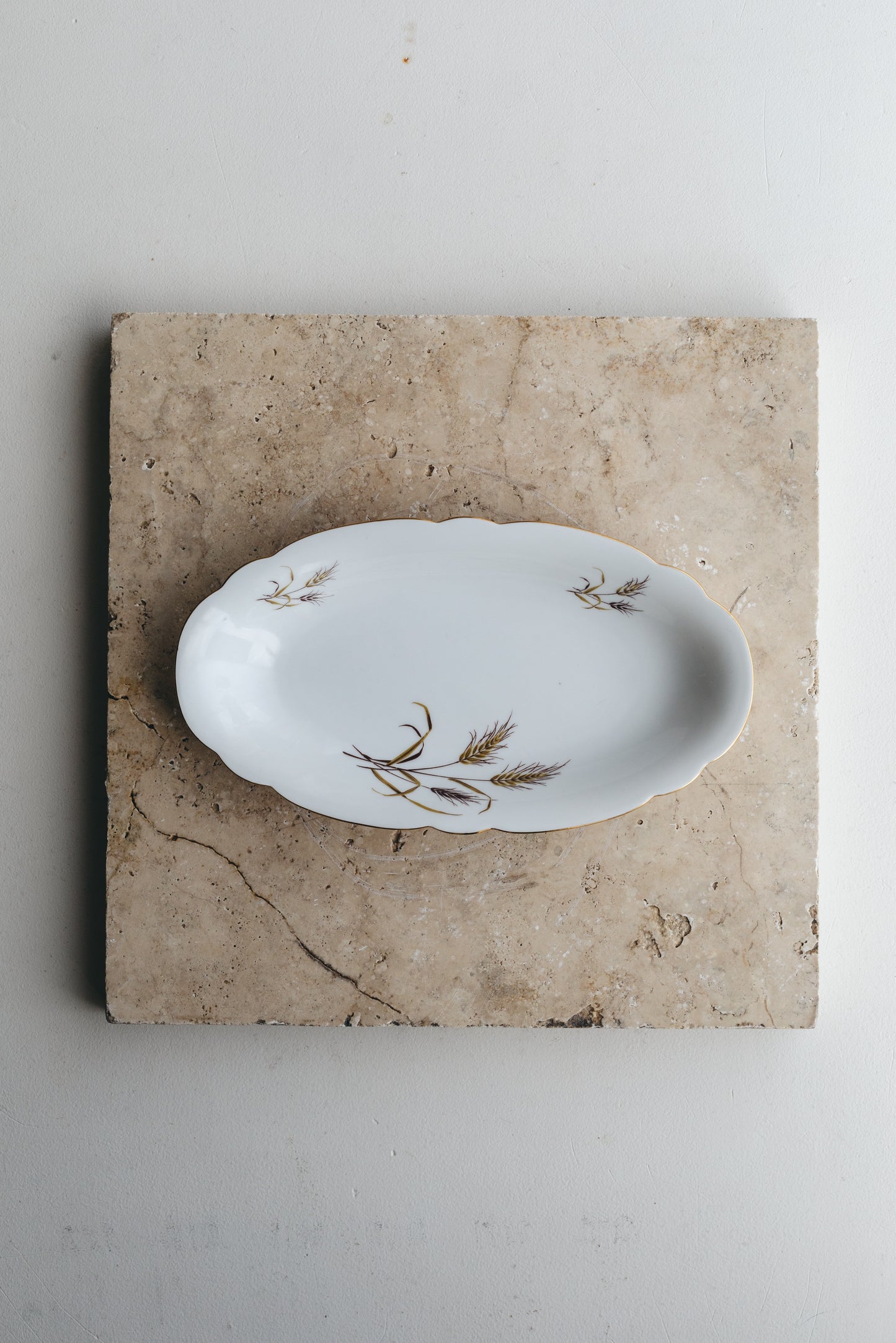 【アンティーク品】ヨーロッパ 花柄楕円皿(小)