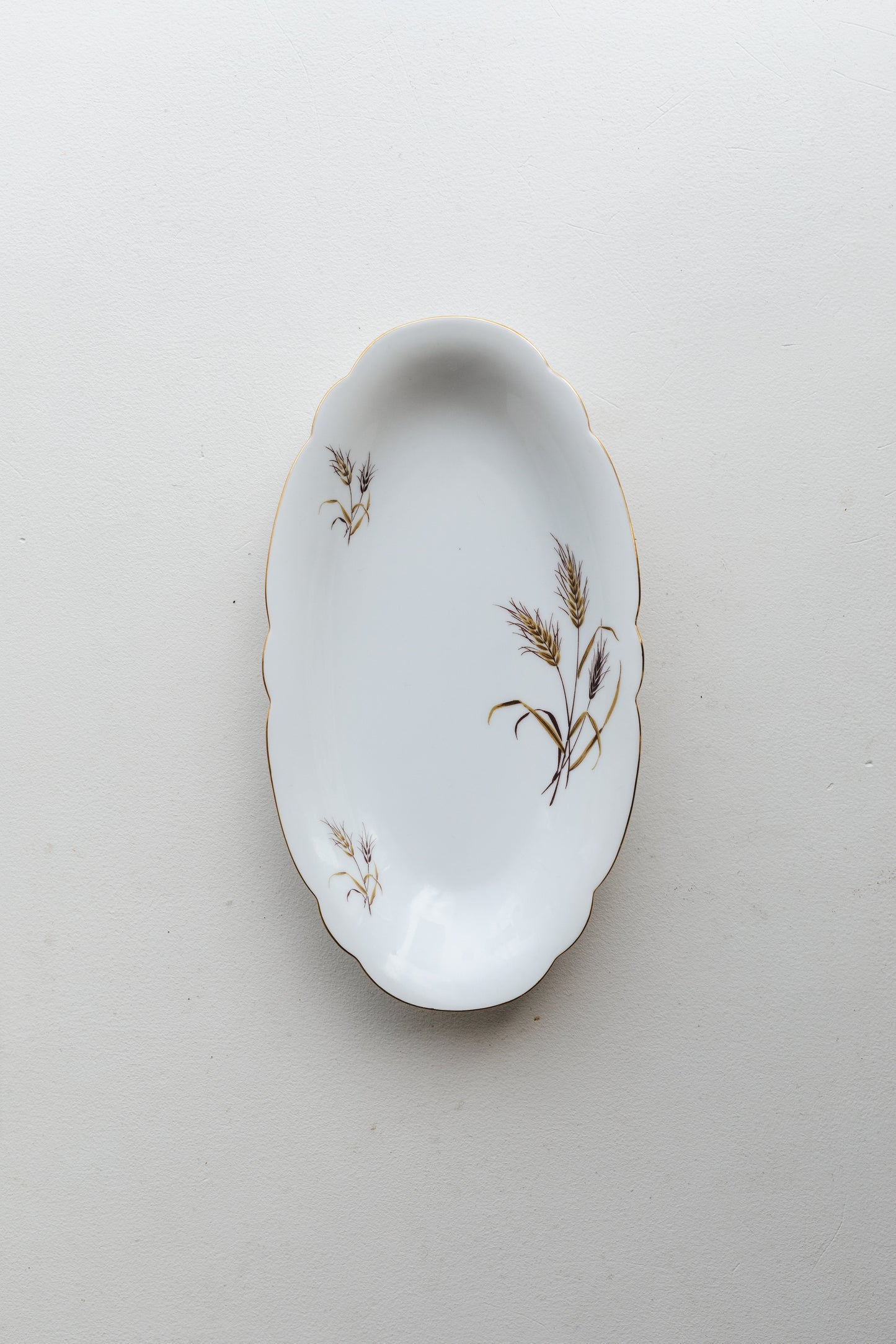 【アンティーク品】ヨーロッパ 花柄楕円皿(小)