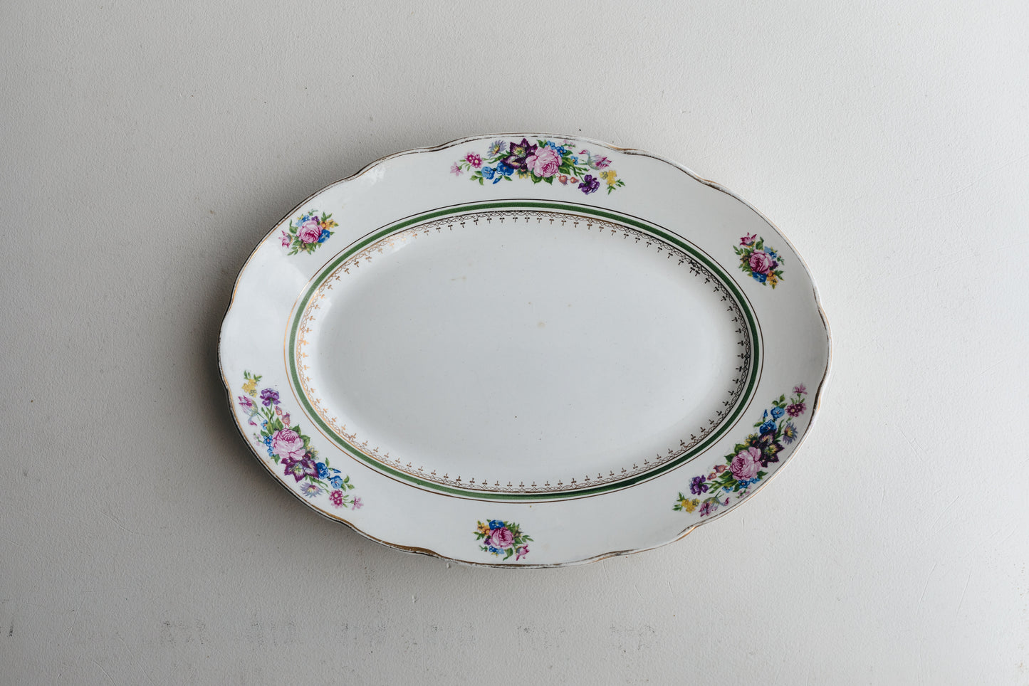 【アンティーク品】ヨーロッパ 花柄楕円皿(中)
