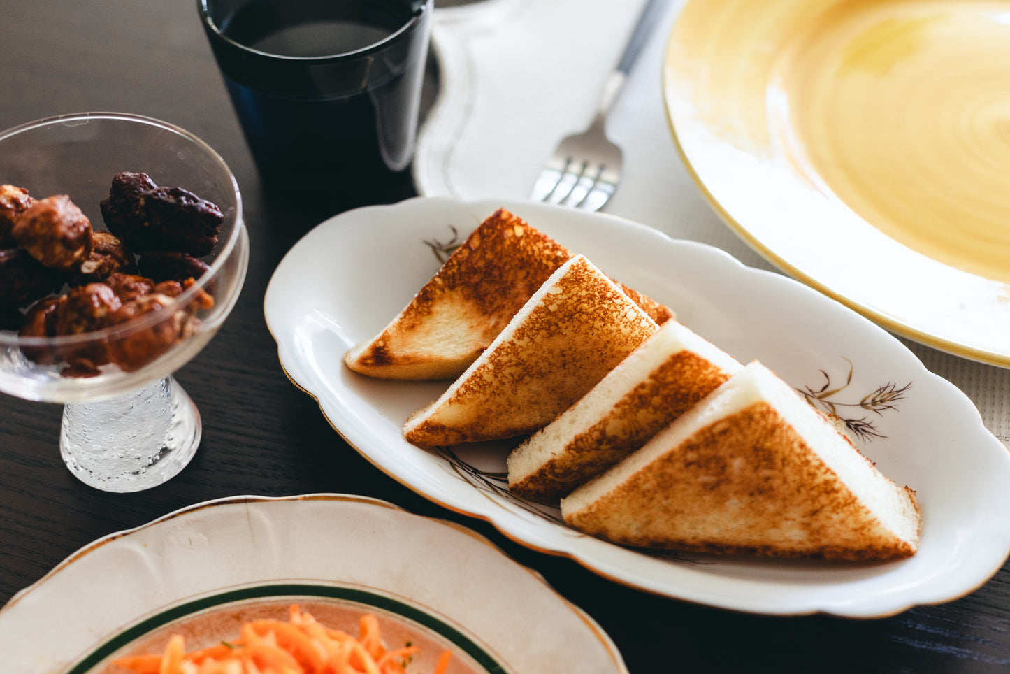 【アンティーク品】ヨーロッパ 花柄楕円皿(小)