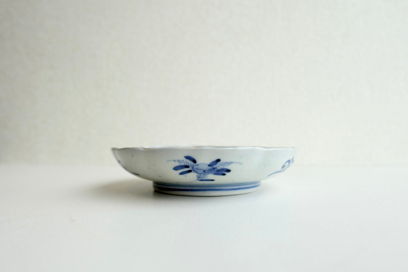 アンティーク品】古伊万里 小皿 色絵輪花皿 – BAKEAT